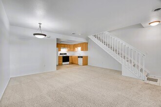 1697 S Cole St in Lakewood, CO - Building Photo - Building Photo