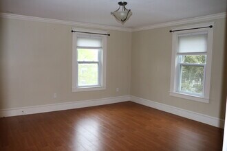 55 Stow St, Unit 2 in Waltham, MA - Building Photo - Building Photo