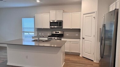 1205 Sweetspire St in Leander, TX - Building Photo - Building Photo