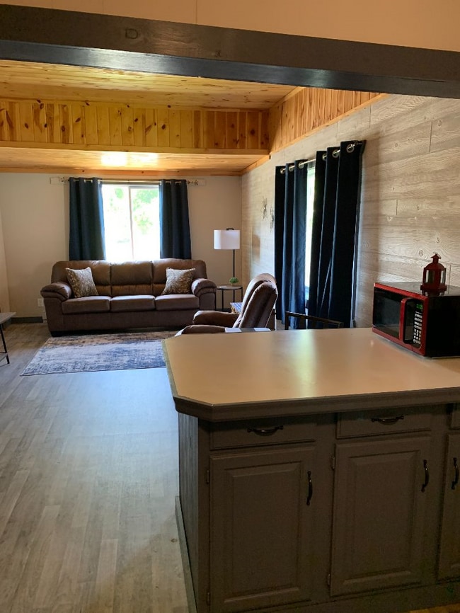 603 12 St NW, Unit UnitA in Bemidji, MN - Building Photo - Building Photo