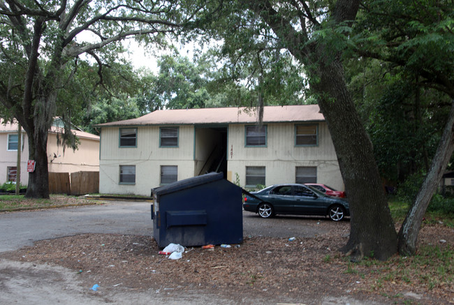 1401 E 140th Ave in Tampa, FL - Foto de edificio - Building Photo