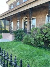 8139 Frankford Ave, Unit Unit 3 in Philadelphia, PA - Foto de edificio - Building Photo