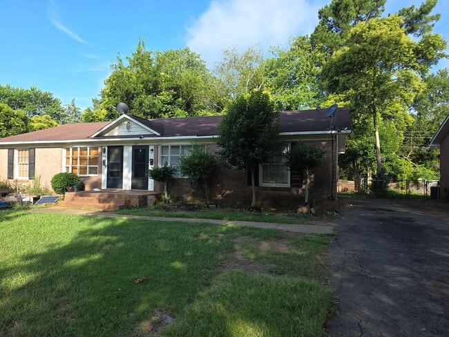 property at 3721 Driftwood Dr