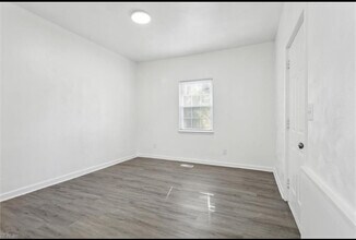 2808 Lafayette Blvd, Unit 1 in Norfolk, VA - Building Photo - Building Photo