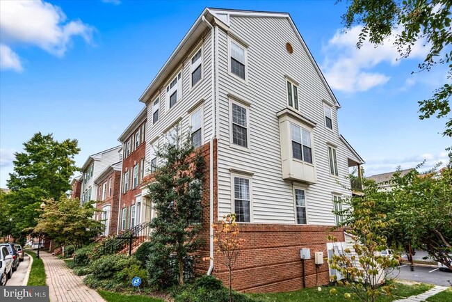 710 Norfolk Ln in Alexandria, VA - Building Photo - Building Photo