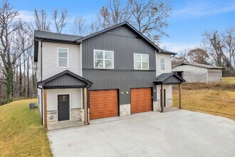 610 N Shamrock Ave in Landrum, SC - Building Photo - Building Photo