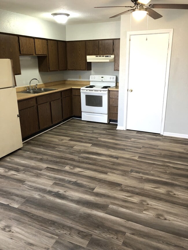Parkway Village Apartments