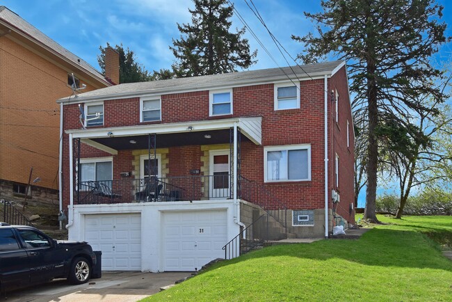 31 Marylea Ave in Brentwood, PA - Building Photo - Building Photo