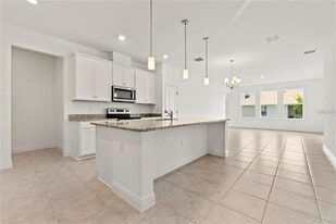 19044 Blueleaf St in Orlando, FL - Building Photo