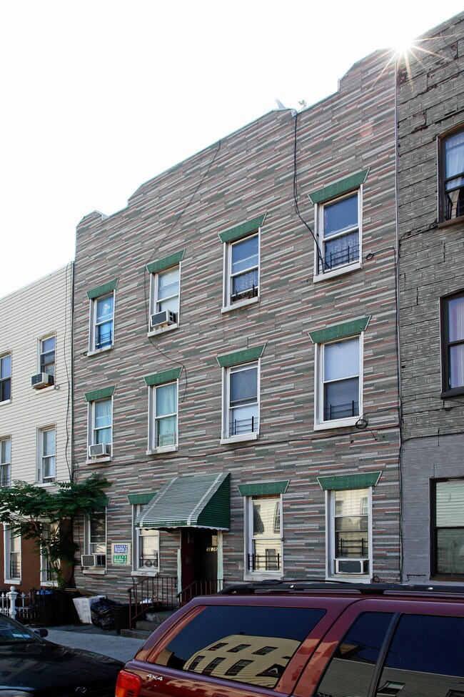 1136 Willoughby Ave in Brooklyn, NY - Building Photo - Building Photo