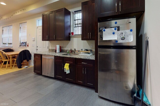 2129 N 17th St photo'