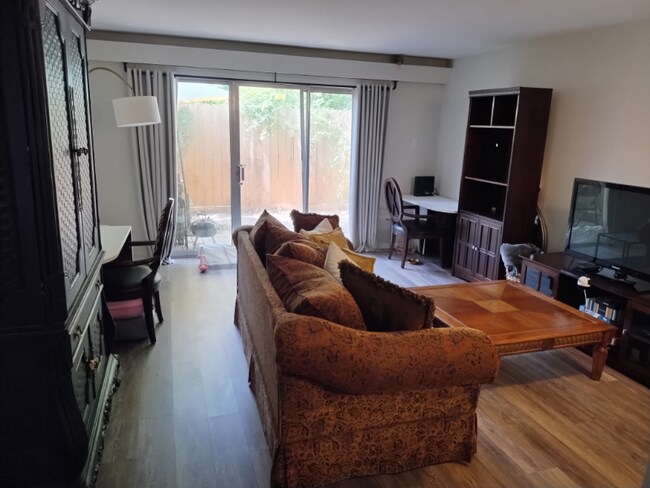 8802 Ilona Ln in Houston, TX - Building Photo - Building Photo