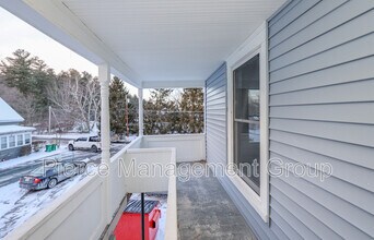 120 Wakefield St in Rochester, NH - Building Photo - Building Photo
