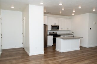 459 W 15 S in Providence, UT - Building Photo - Building Photo