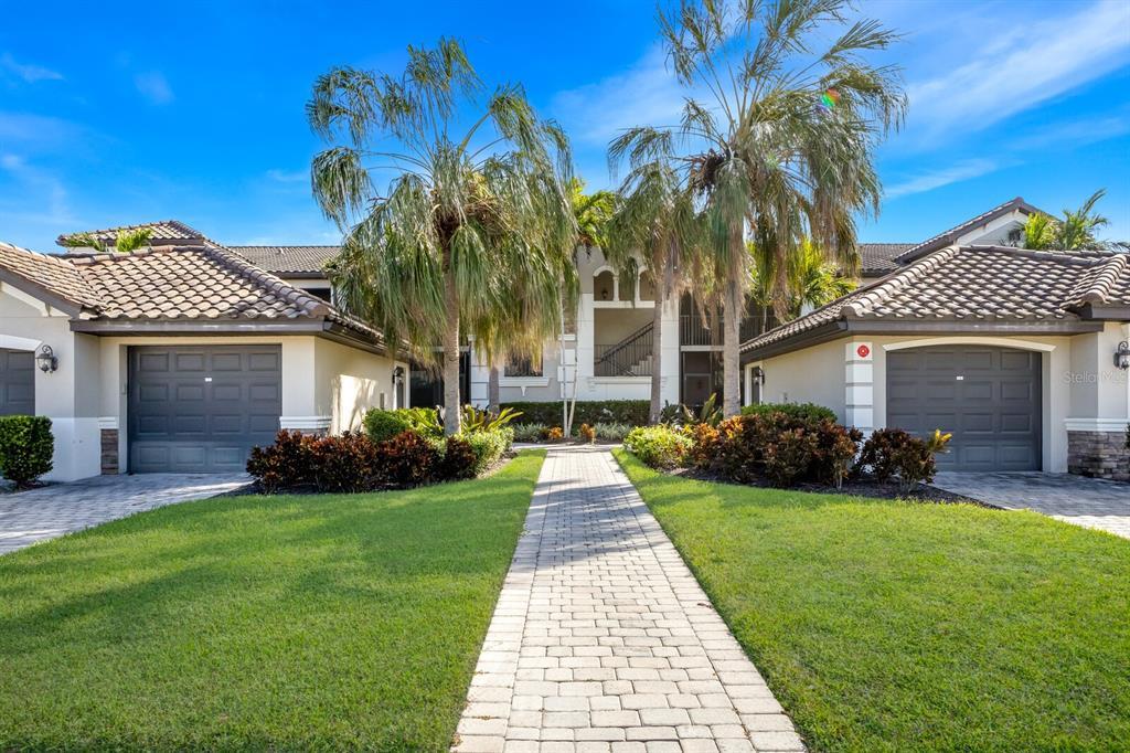 5518 Palmer Cir in Bradenton, FL - Building Photo