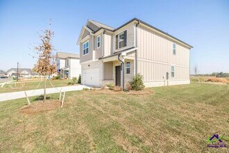 121 Rolling Mdw Wy in Kathleen, GA - Building Photo - Building Photo