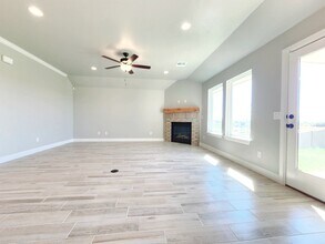 18501 Grove Pkwy in Edmond, OK - Building Photo - Building Photo