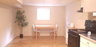 1701 Nanaimo St in New Westminster, BC - Building Photo