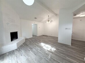 3713 Bryce Ave in Fort Worth, TX - Building Photo - Building Photo