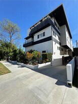 5432 Hermitage Ave, Unit 202 in Los Angeles, CA - Building Photo