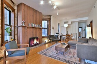 911 W Dakin St in Chicago, IL - Building Photo - Building Photo