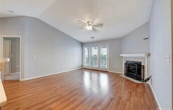 3044 Westminster Dr, Unit 310 in Beavercreek, OH - Building Photo - Building Photo