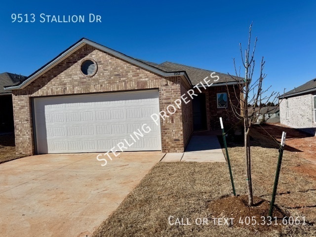 9513 Stallion Dr in Yukon, OK - Building Photo