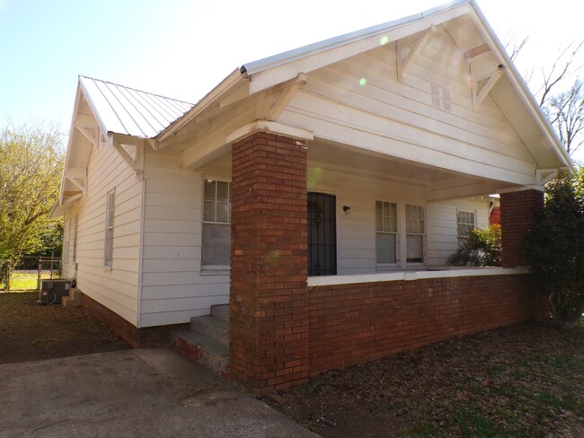 952 7th St SW in Birmingham, AL - Building Photo - Building Photo