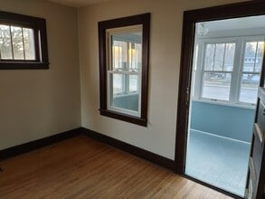 911 Willow St in Faribault, MN - Building Photo - Building Photo