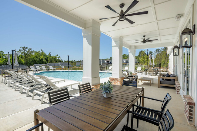 The Cottages at New Hampstead in Savannah, GA - Foto de edificio - Building Photo