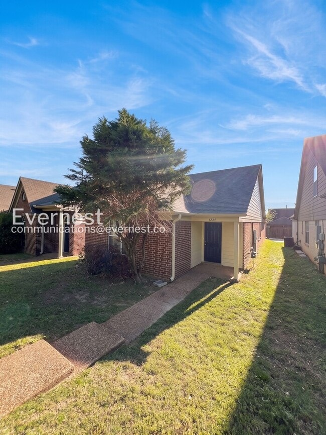 property at 1224 Whitten Rd