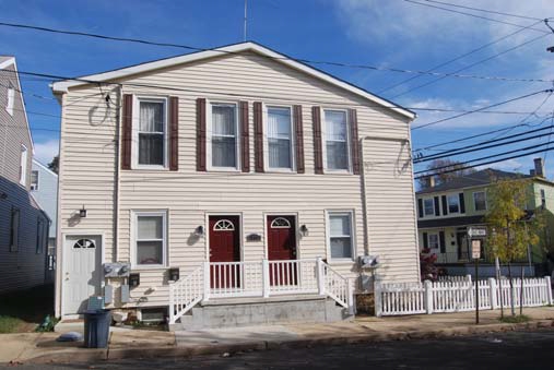 331 Borden St in Bordentown, NJ - Building Photo