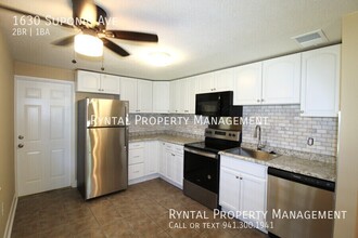 1630 Suponic Ave in Sarasota, FL - Foto de edificio - Building Photo