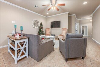 3621 Haverford in College Station, TX - Building Photo - Building Photo
