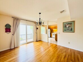 10 South St in Danbury, CT - Building Photo - Building Photo
