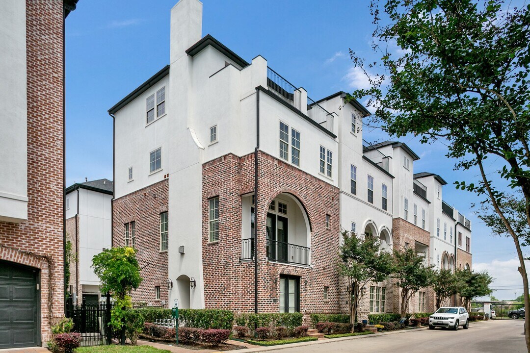 2719 Cohn St in Houston, TX - Building Photo