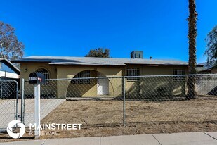 8209 S 24th Way in Phoenix, AZ - Building Photo