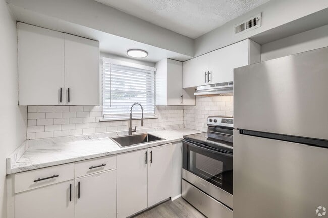 Eastland Hills Apartments