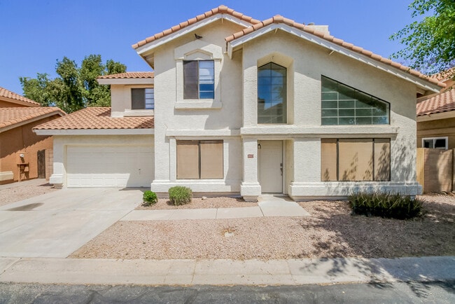 property at 1423 N Dana St