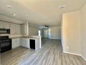 270 Cumberland Forest Dr in Magnolia, TX - Building Photo - Building Photo