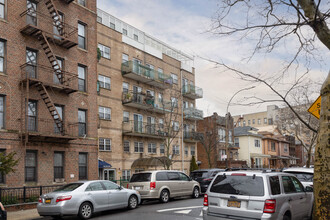 1642 W 9th St in Brooklyn, NY - Building Photo - Building Photo