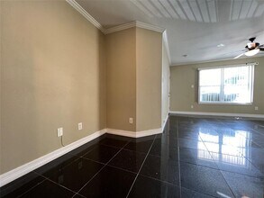 4719 Clay St in Houston, TX - Building Photo - Building Photo