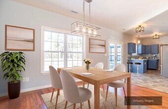 5786 W Tensleep Rd in Bloomington, IN - Foto de edificio - Building Photo