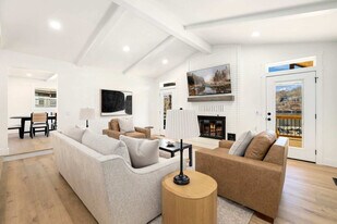 89 Mayfair Dr in Bella Vista, AR - Building Photo