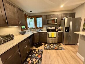 20 Golf View in Laconia, NH - Foto de edificio - Building Photo