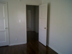 720 Walnut St, Unit 1 in Inglewood, CA - Foto de edificio - Building Photo