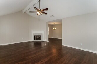 8450 Kimberly Rose Dr, Unit 1 in Memphis, TN - Building Photo - Building Photo