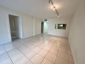 10000 NW 80th Ct, Unit 2103 in Miami Lakes, FL - Building Photo - Building Photo