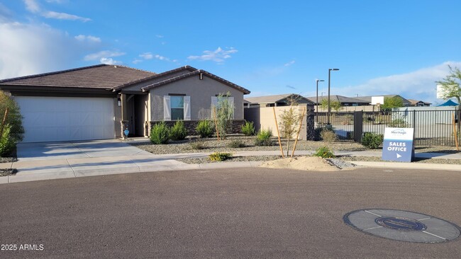 15998 W Smoketree Dr in Sun City West, AZ - Foto de edificio - Building Photo