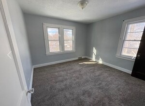 15419 Woodbrook Ave in Maple Heights, OH - Building Photo - Building Photo